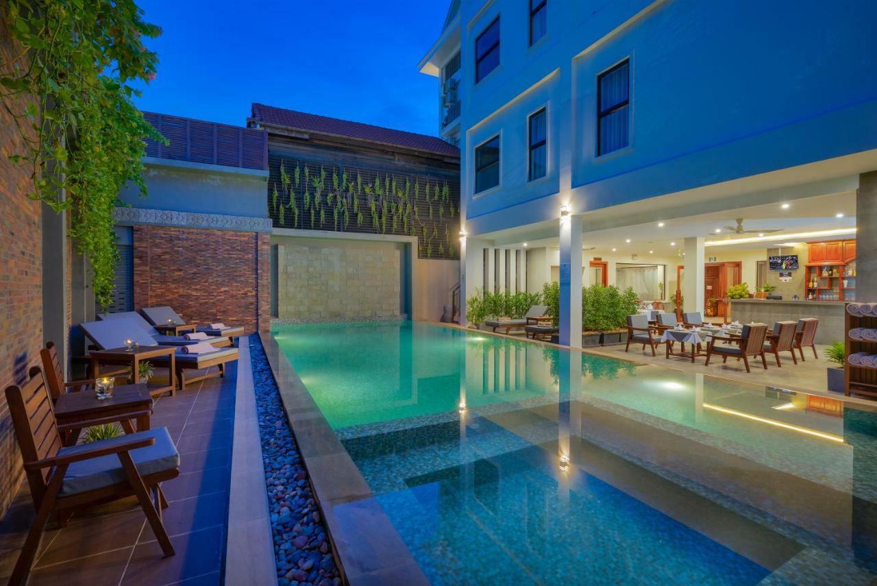 Mony Reach Angkor Siem Reap